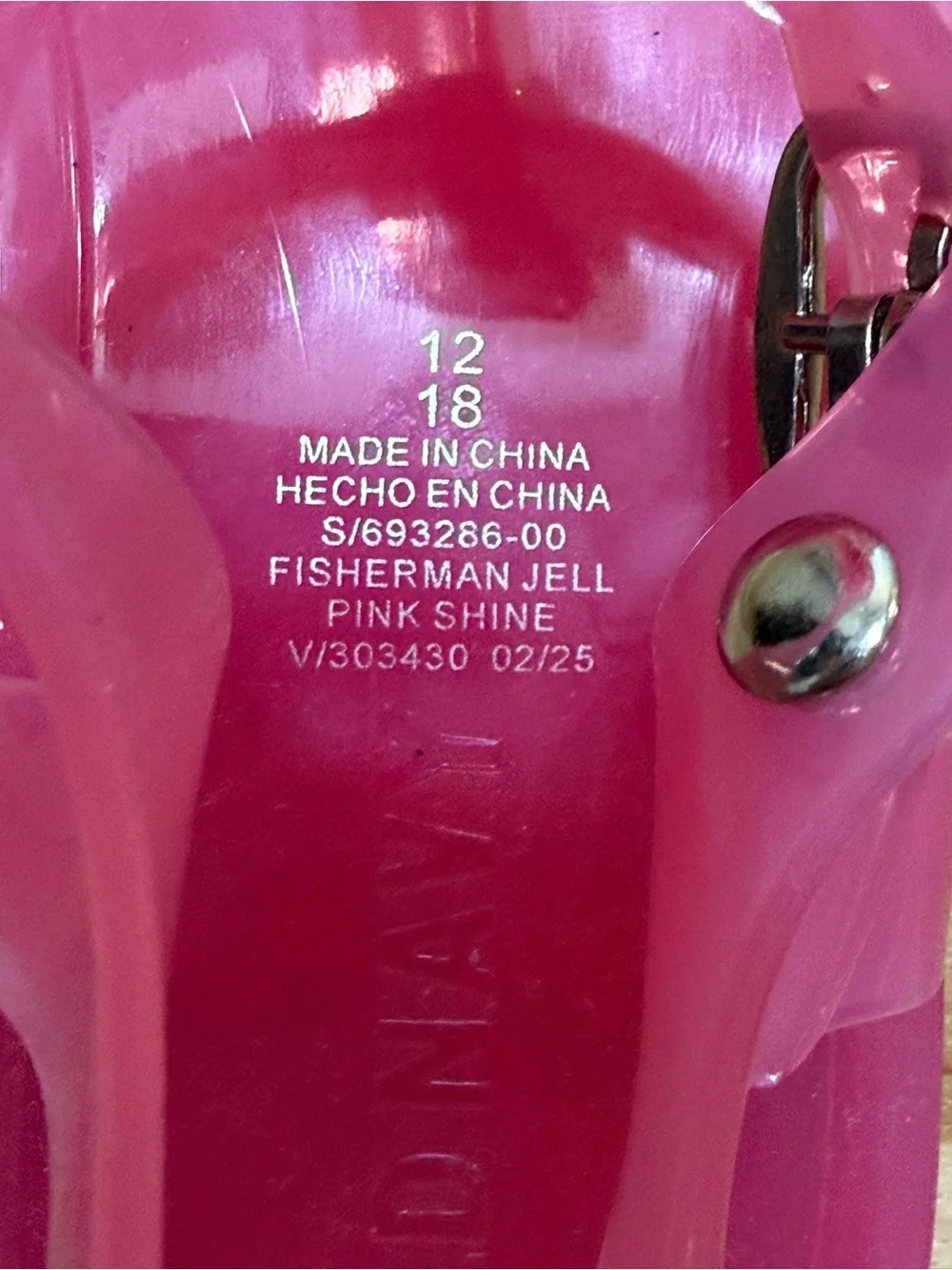 Old Navy Pink Jelly Sandals Girls Size 12 Buckle Strap NWOT Water Shoes
